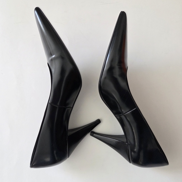 Massimo Dutti STUDIO | Pointed Toe Architectural Heel Pumps | 90s Minimalism - Picture 11 of 13